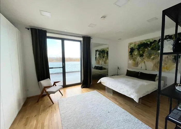 Modernes Mit Wunderschonem Rheinblick Urmitz